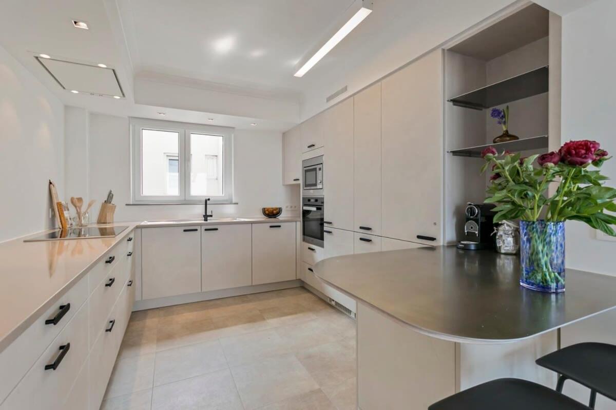 Huswell - Panoramic Seaview Apartment In 'T Zoute Knokke-Heist Zewnętrze zdjęcie